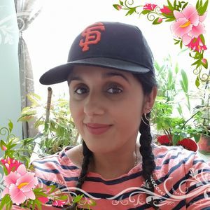 Meet your Posher, Yaneth